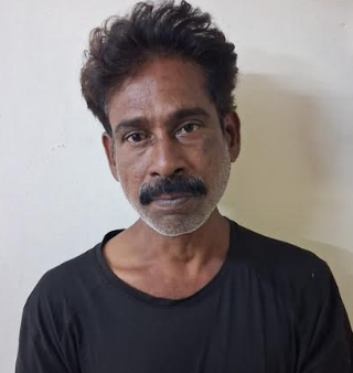 ബാർബർ  ഷോപ്പിൽ  കയറി  അക്രമം;  പ്രതി  പോലീസ്  പിടിയിൽ