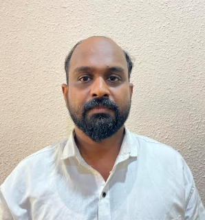 യുവതിയുടെ  നഗ്ന ഫോട്ടോകൾ  പ്രചരിപ്പിച്ച  യുവാവ്  പിടിയിൽ