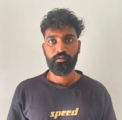 രാജസ്ഥാനിൽ  റിട്ടയർ  ചെയ്ത  ജഡ്ജിയുടെ  പക്കൽനിന്നും  വെർച്വൽ   അറസ്റ്റ് ചെയ്യും എന്നു പറഞ്ഞ്  രണ്ടരക്കോടി  തട്ടിയെടുത്ത  കേസിലെ  സംഘാംഗം  പിടിയിൽ